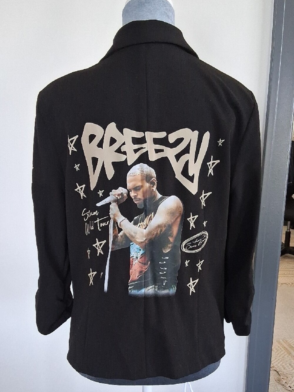 CHRIS BROW New York & Company Black Blazer with CHRIS BROWN Graphic Patch Panels - Picture 3 of 6
